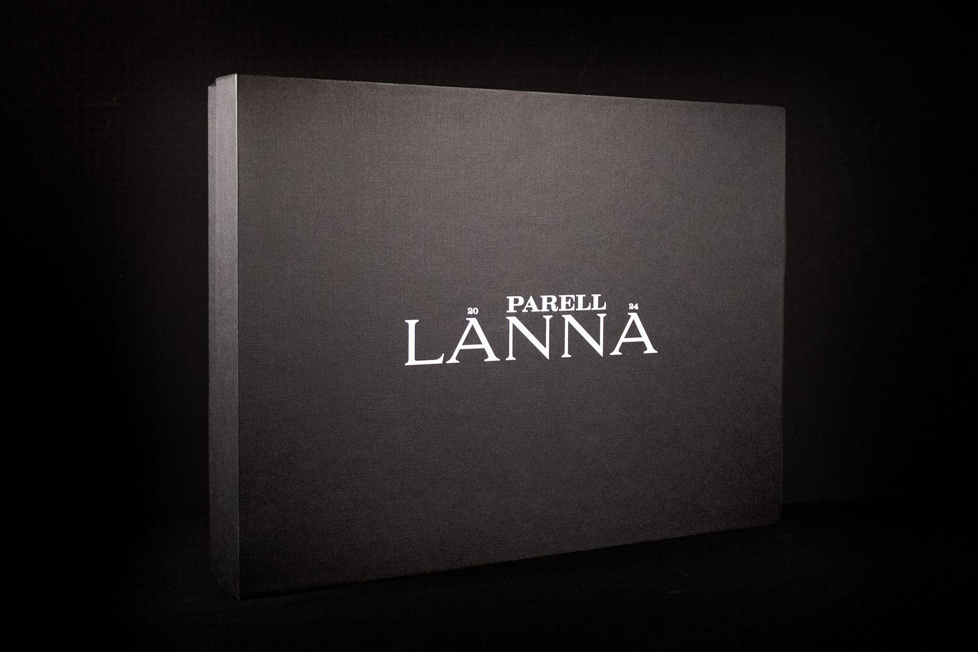 Luxury Rigid Presentation Box for Lanna Parell